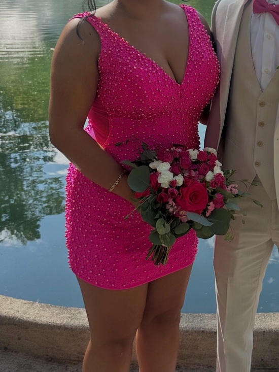 Ashley Lauren Dresses & Skirts - Vibrant Fuchsia Sequin Dress 💖✨
